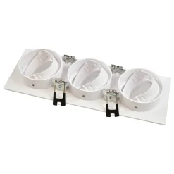 Aro downlight basculante para tres bombillas GU10/MR16 - Corte 75 x 235 mm