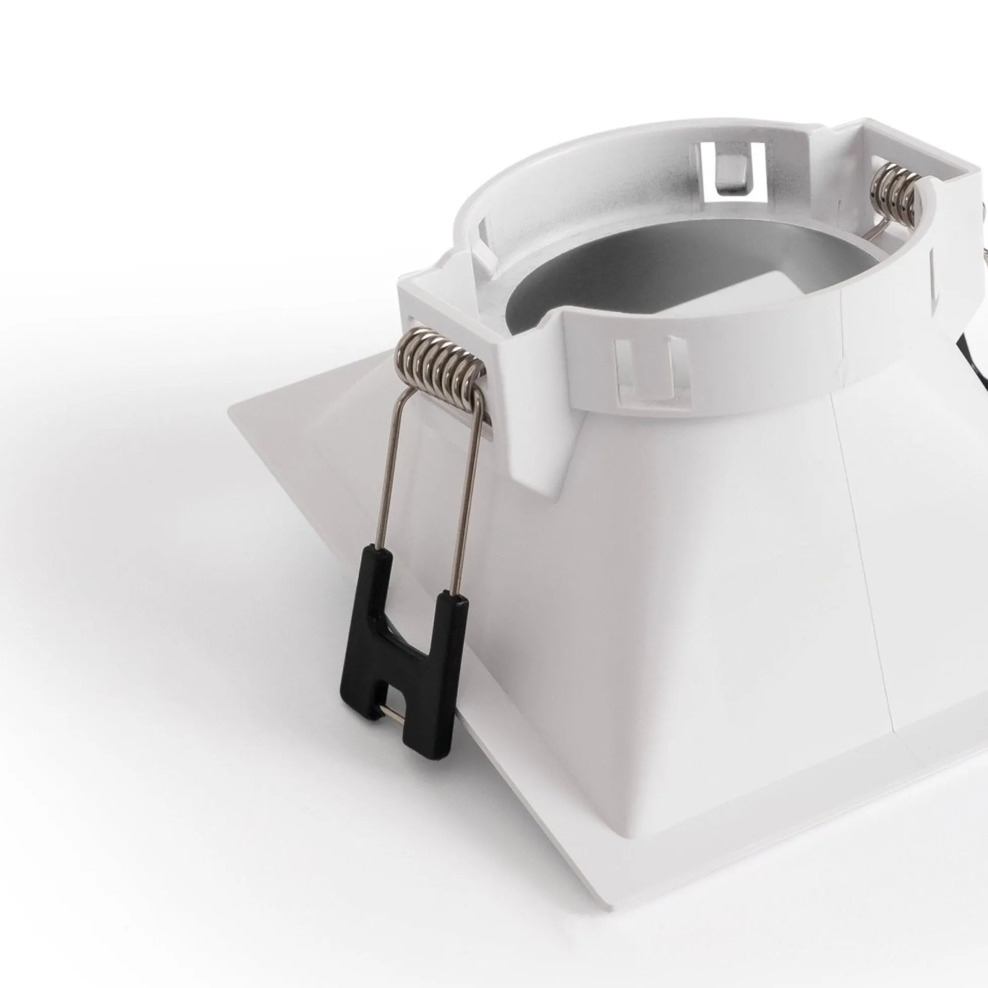 Aro downlight cuadrado asimétrico - Bajo UGR - Corte 75 x 75mm