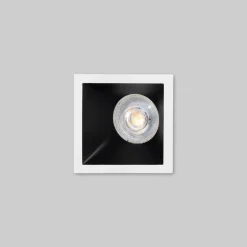 Aro downlight cuadrado asimétrico - Bajo UGR - Corte 75 x 75mm