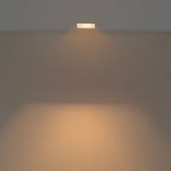 Aro downlight cuadrado asimétrico - Bajo UGR - Corte 85 x 85mm