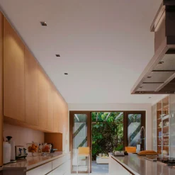 Aro downlight cuadrado asimétrico - Bajo UGR - Corte 85 x 85mm
