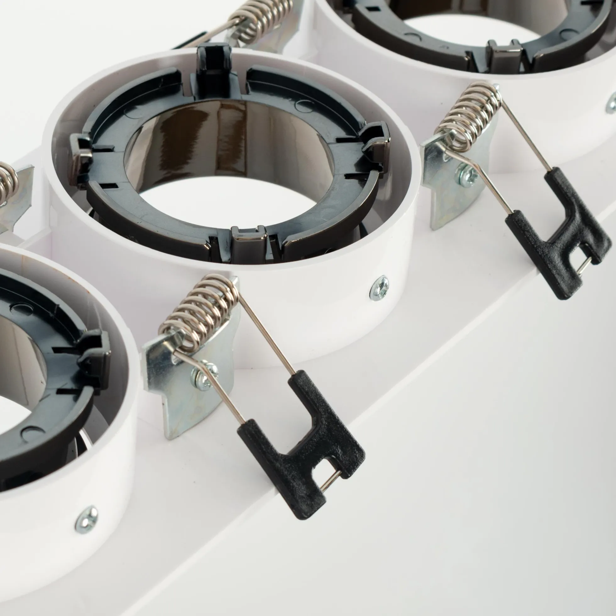 Aro downlight cuadrado basculante triple GU10 / MR16 - Bajo UGR - Corte 75 x 235mm