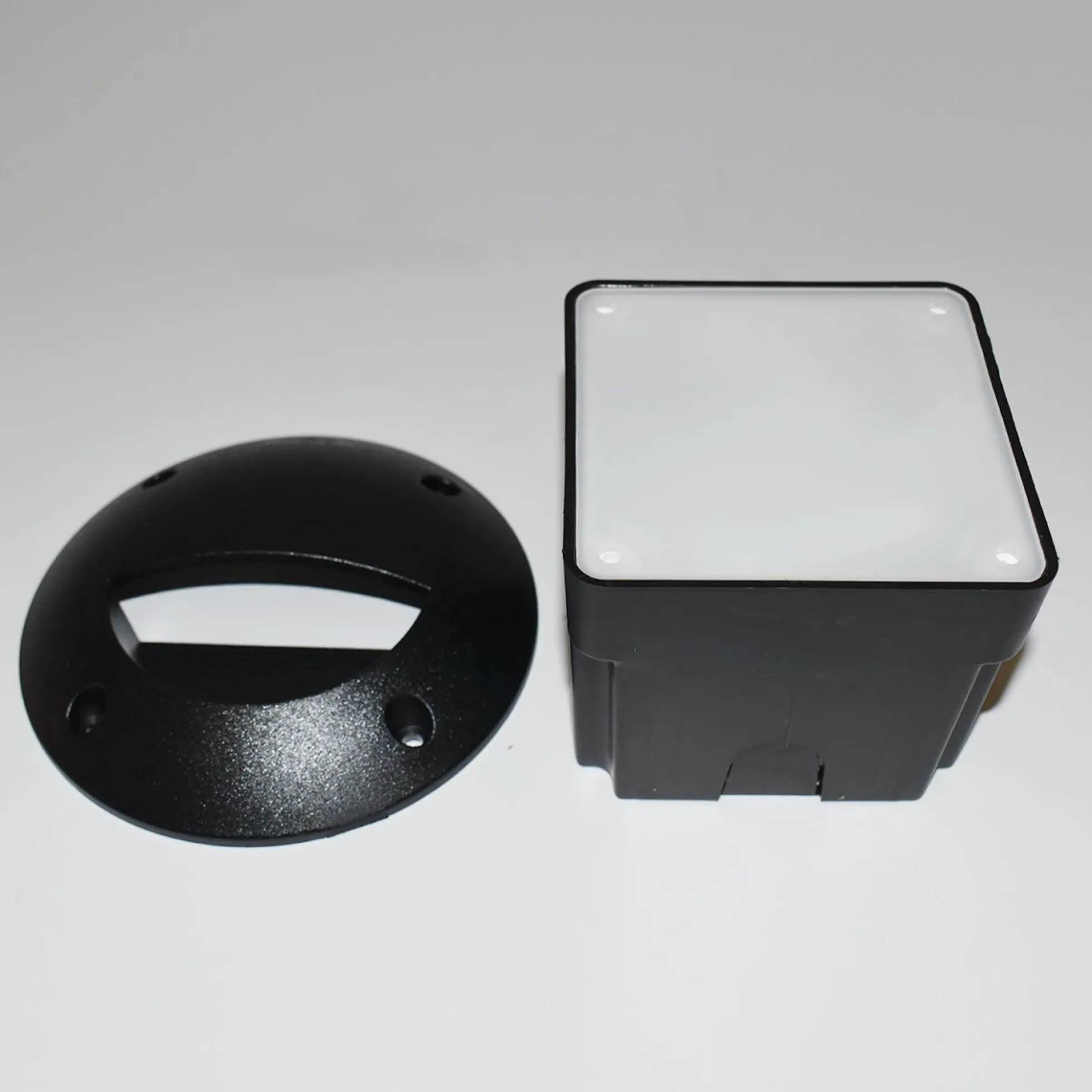 Baliza empotrable LED FUMAGALLI "LETI 100 ROUND-ST" GX53 - 3W - IP66