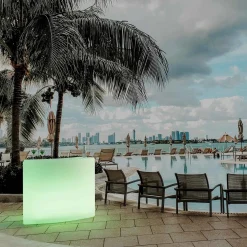 Barra de bar LED RGBW - 2 x 5W - Recargable - Diseño curvo