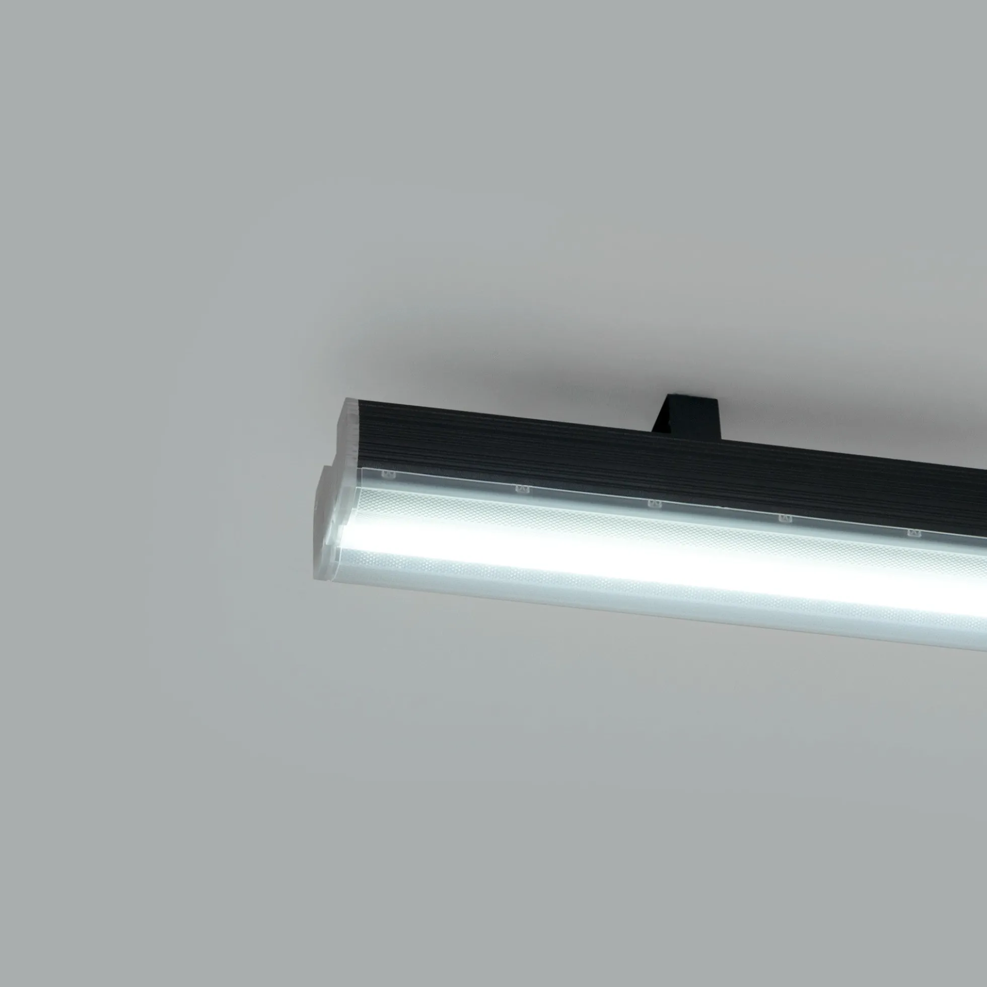 Barra lineal LED de alta potencia - 60W - 150cm - Enlazable - IP20