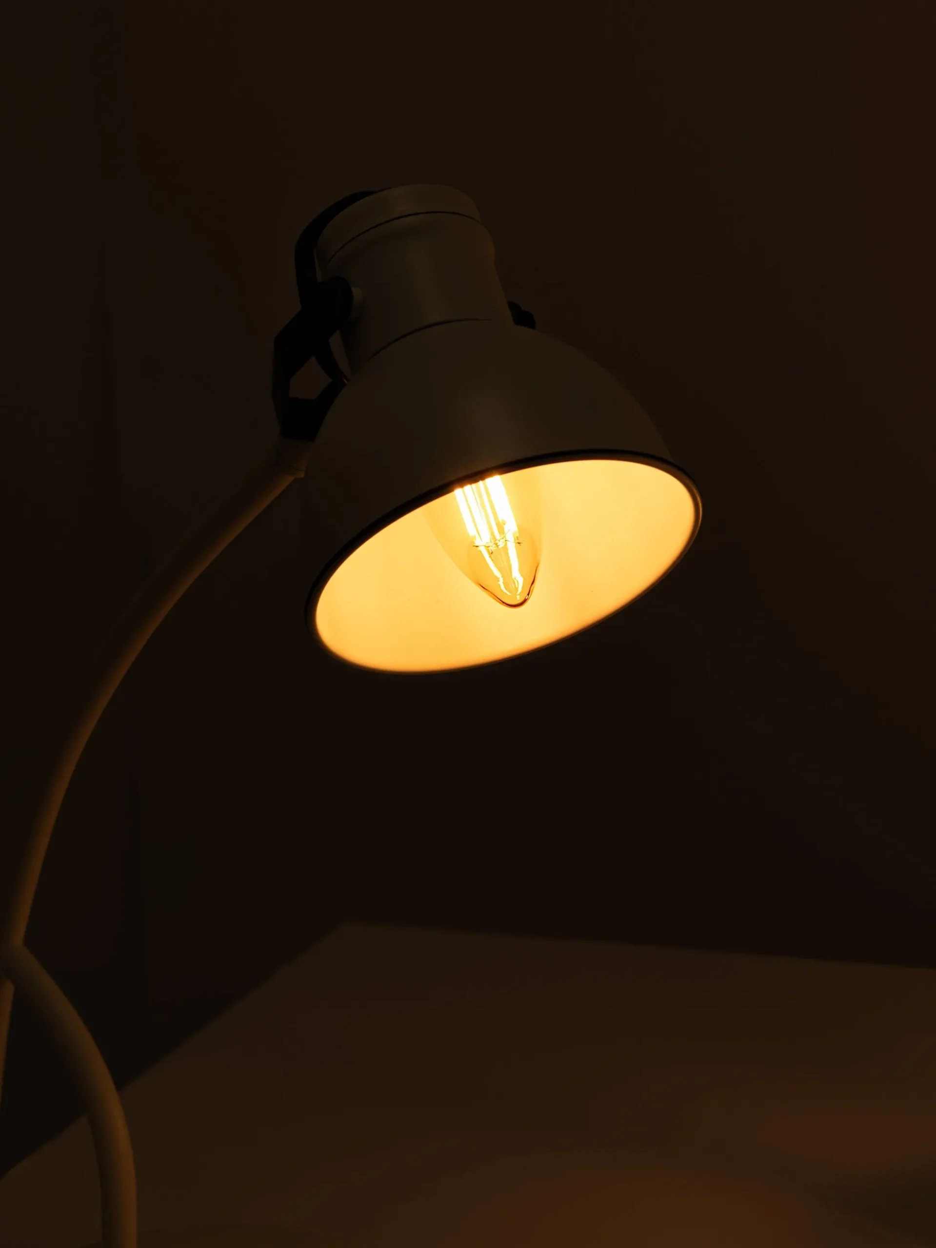 Bombilla LED filamento Vela E14 C35 - 4W - Vintage - 2200K