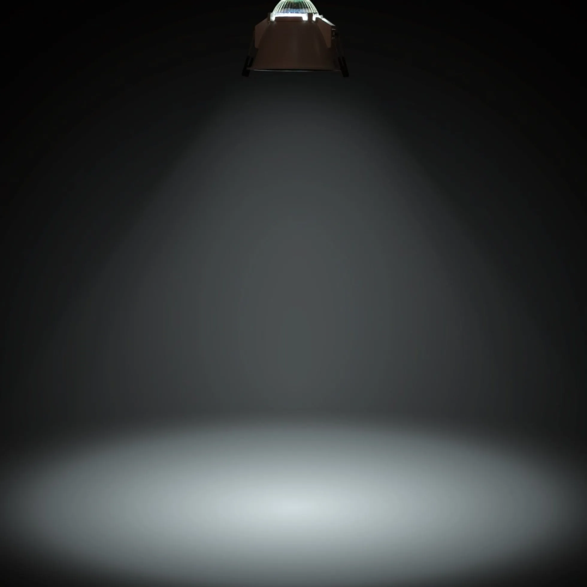 Bombilla LED GU10 6W cristal - 740lm - PAR16 - 100°
