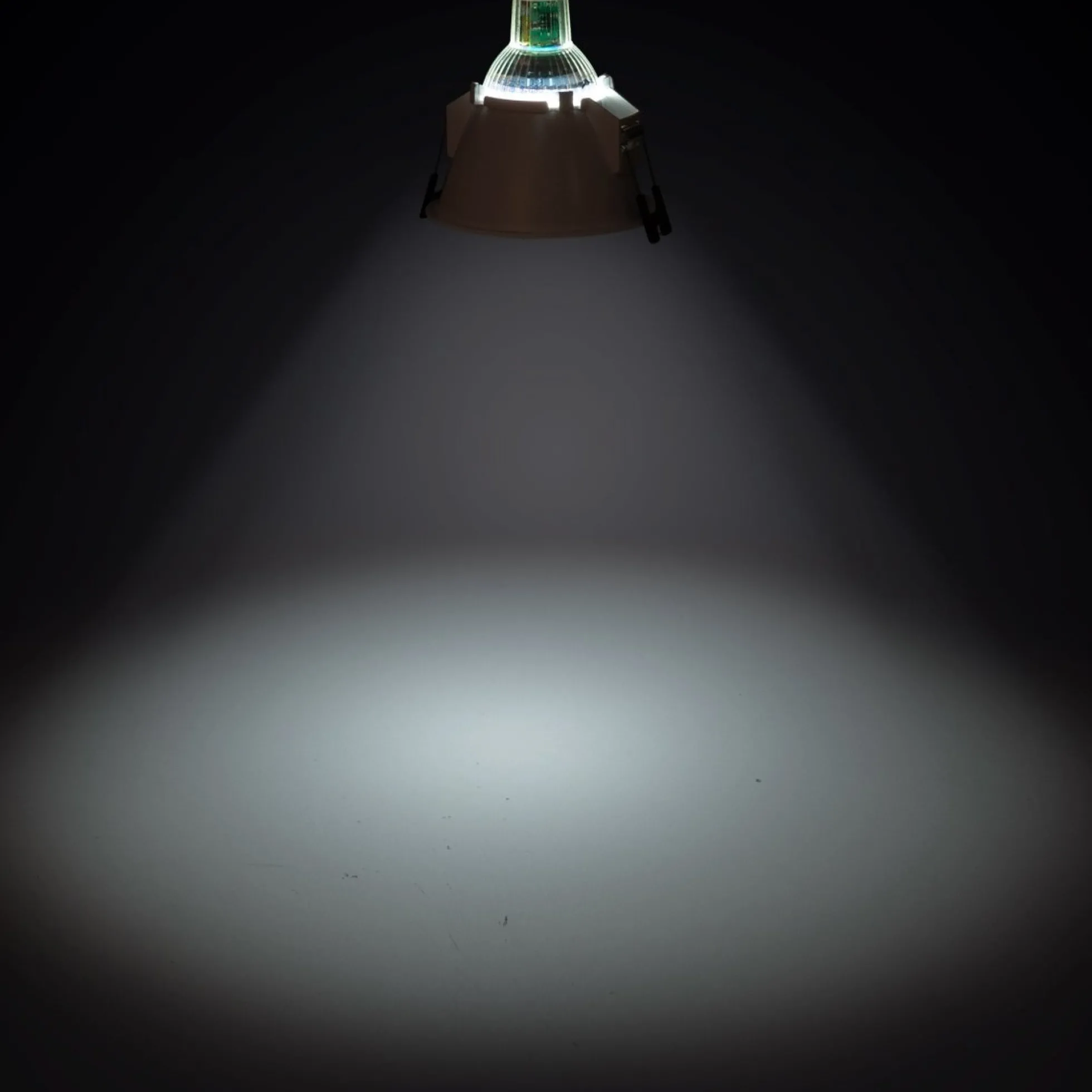 Bombilla LED GU10 6W cristal - 740lm - PAR16 - 100°