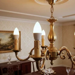 Bombilla vela LED E27 C37 4.5W — Opal | Disponible en luz cálida, neutra y fría