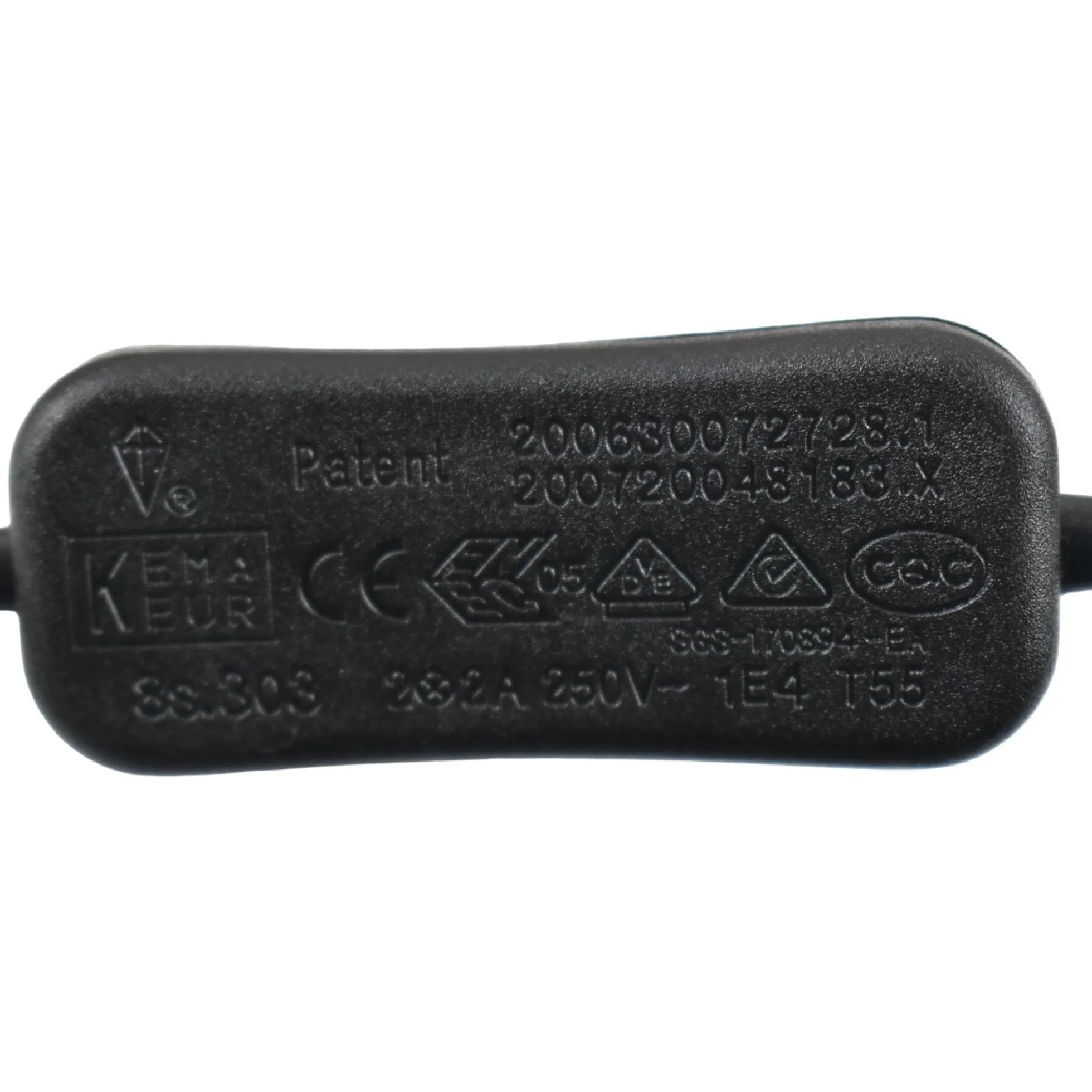 Casquillo E27 con cable de PVC, interruptor y enchufe