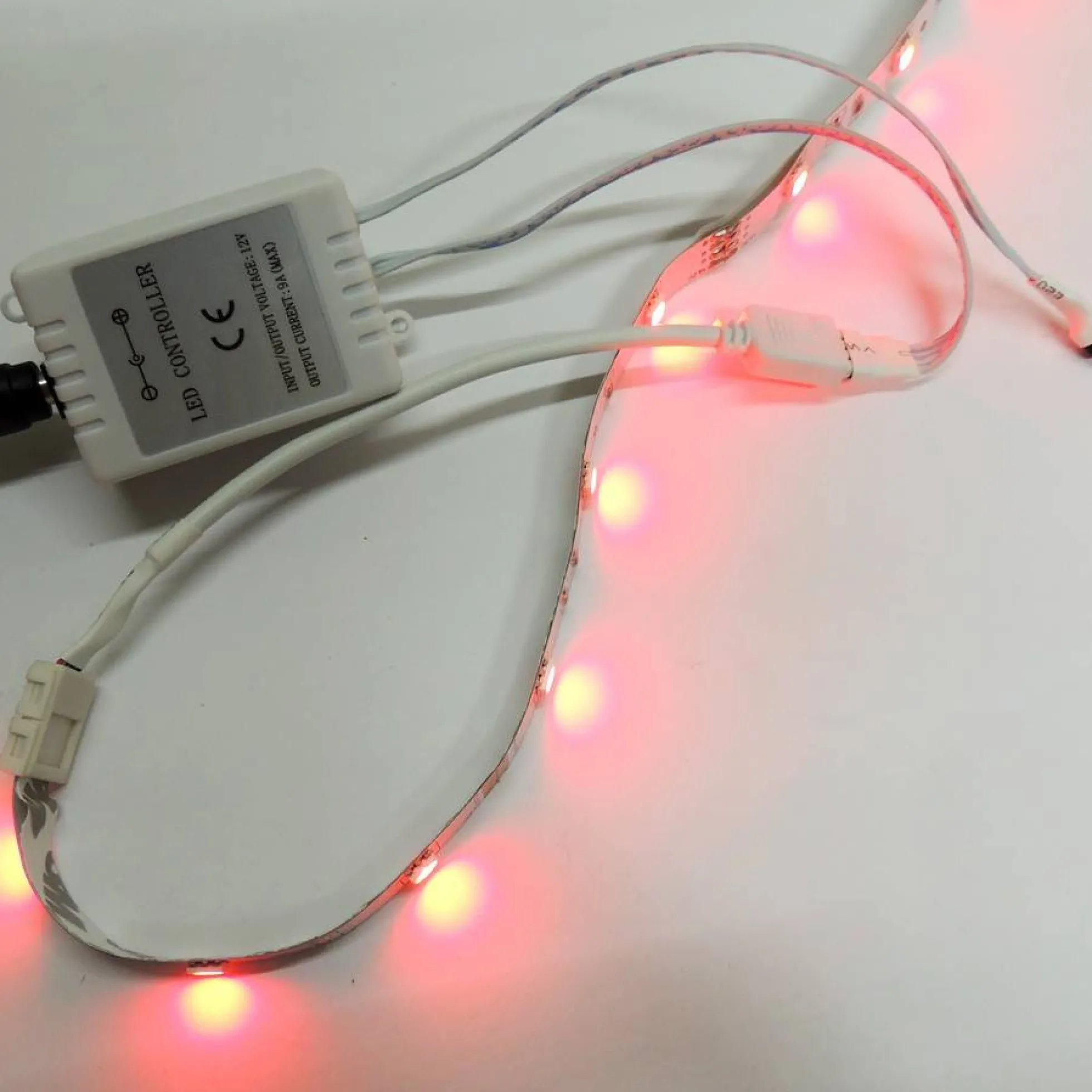 Conector de Tira RGB 12V a controlador de 4 pins
