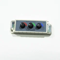 Controlador RGB manual para cambio de color 12/24V con un potenciómetro por canal