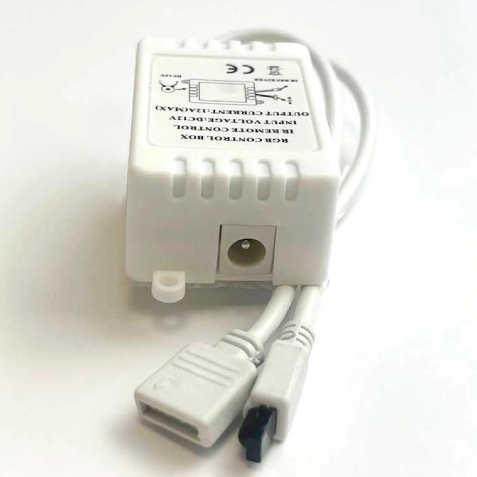 Controlador Tira LED RGB 2 Amp por canal, Control Remoto IR 24 Teclas