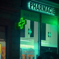 Cruz de farmacia LED monocolor verde - 50x50cm - Doble cara - Exterior