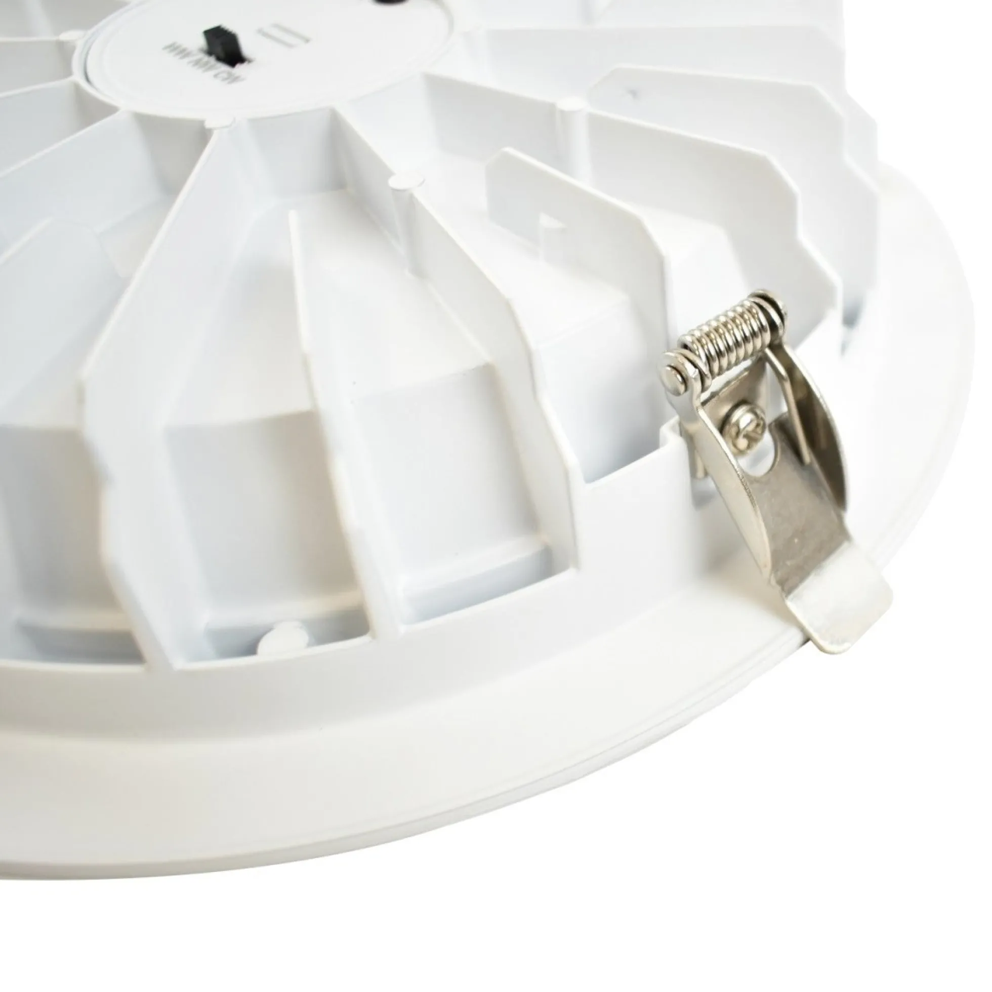 Downlight LED CCT de alta eficiencia- 40W - Driver Lifud - Corte Ø 200-220mm IP54