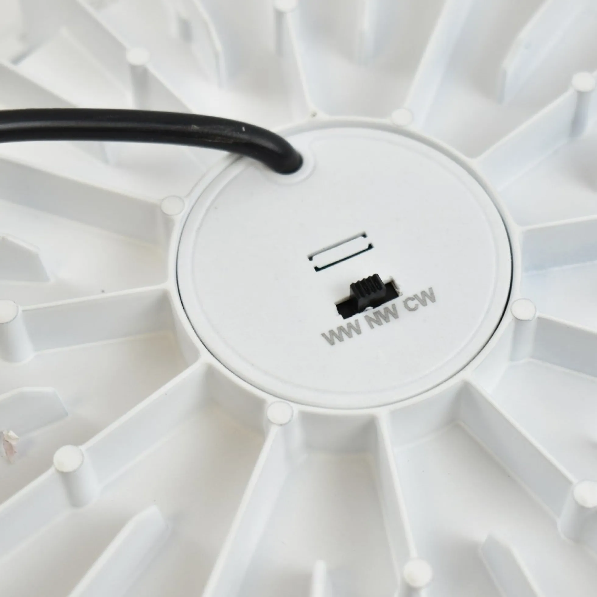 Downlight LED CCT de alta eficiencia- 40W - Driver Lifud - Corte Ø 200-220mm IP54
