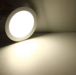 Downlight LED circular empotrable 6W - Corte Ø 110 mm - 5 años de garantía