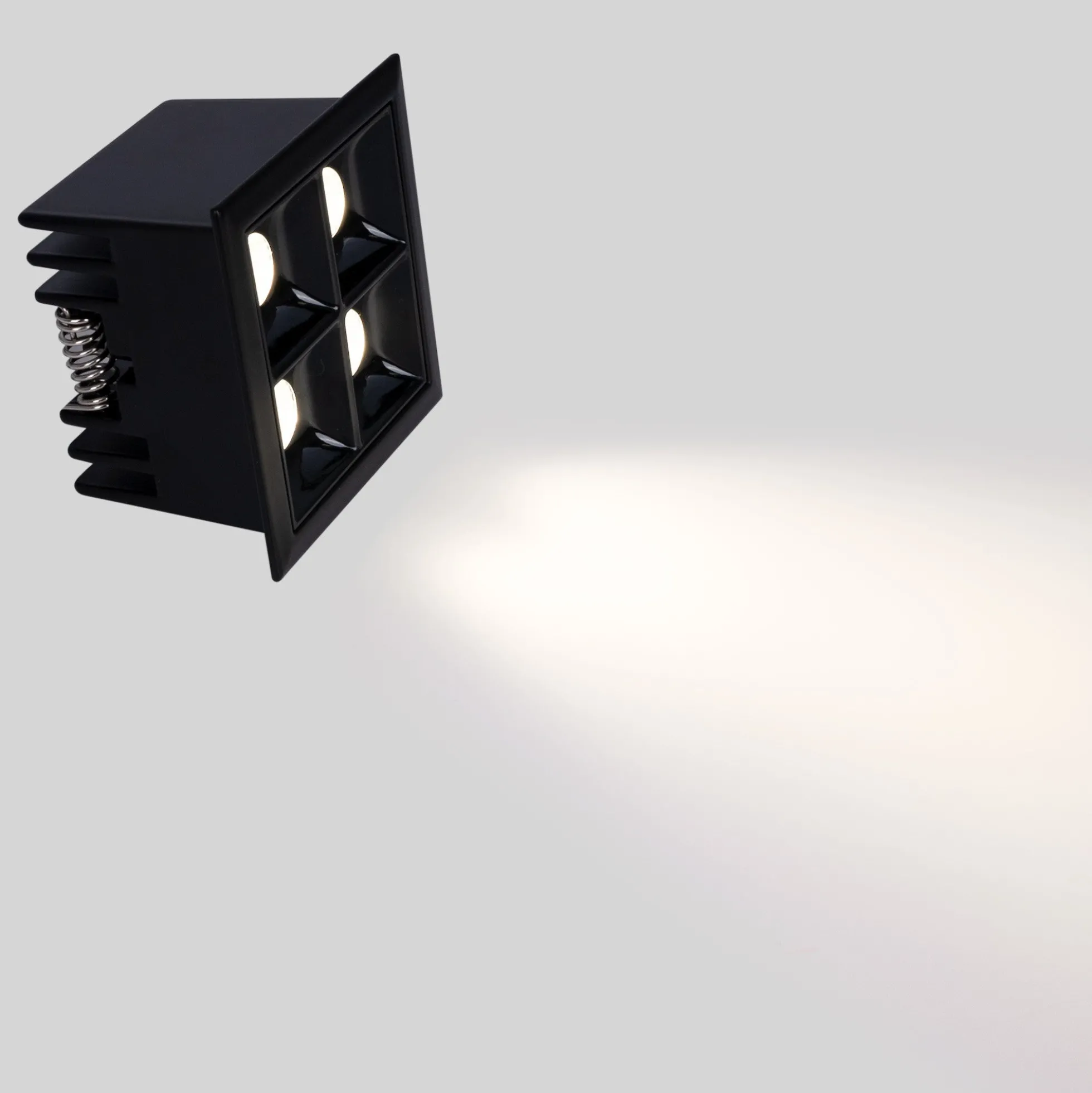 Downlight LED cuadrado empotrable 8W - Negro - 4 Focos - UGR18 - CRI90 - Chip OSRAM
