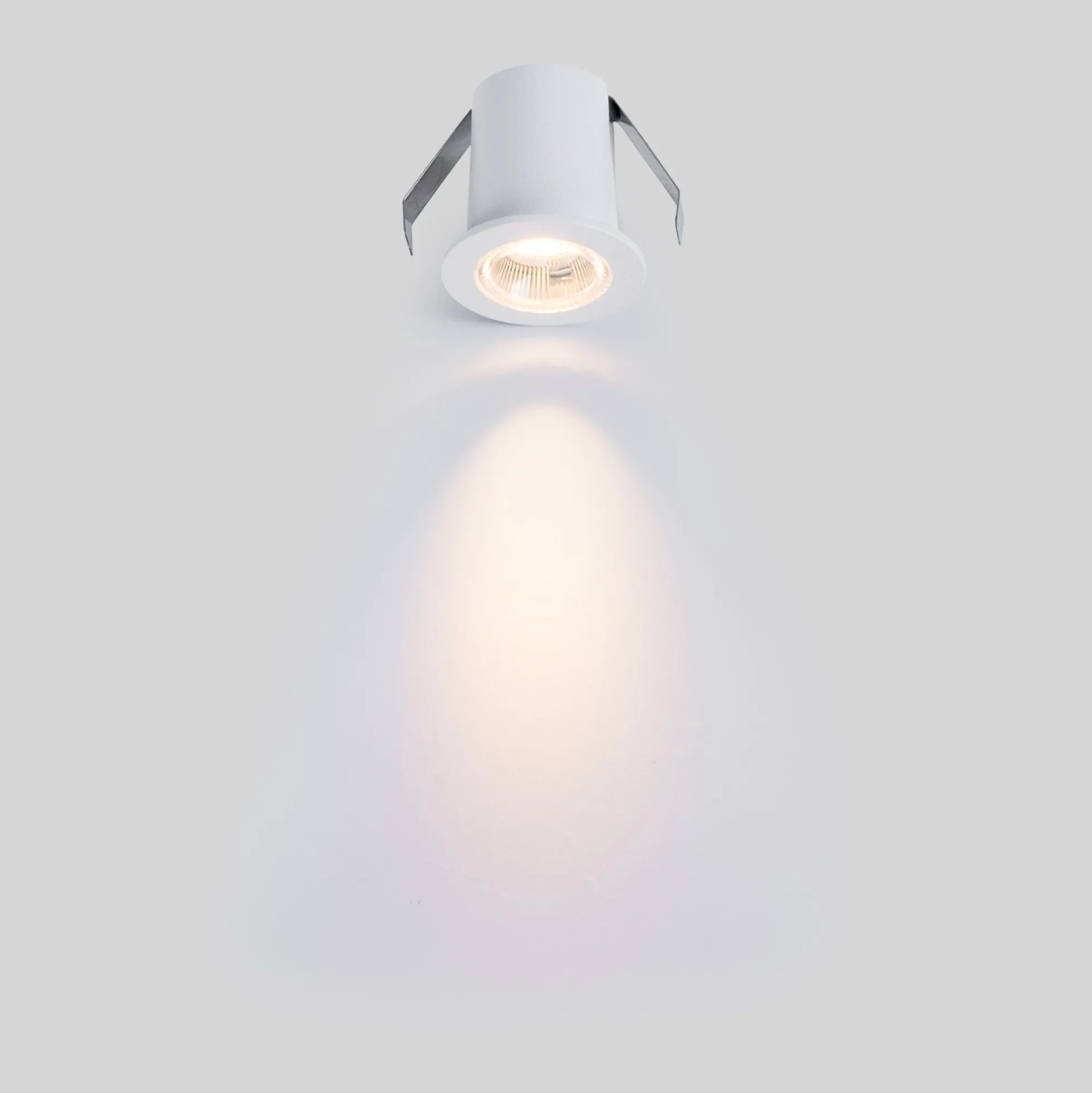 Downlight LED empotrable circular 2W - Chip Osram - UGR18 - Corte Ø 25mm - Blanco