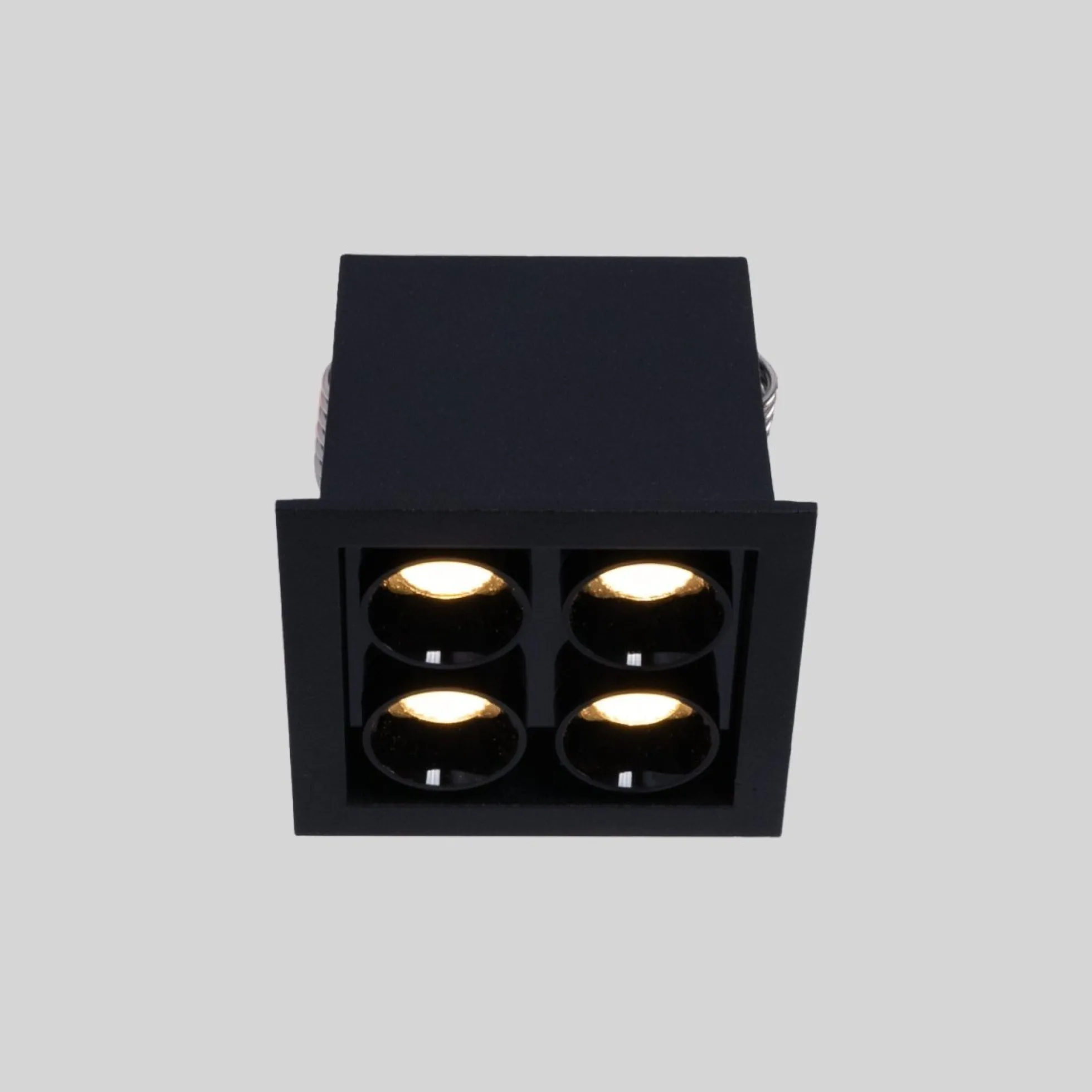 Downlight LED empotrable cuadrado 8W - Chip Osram - UGR18 - Corte 48 x 48 mm