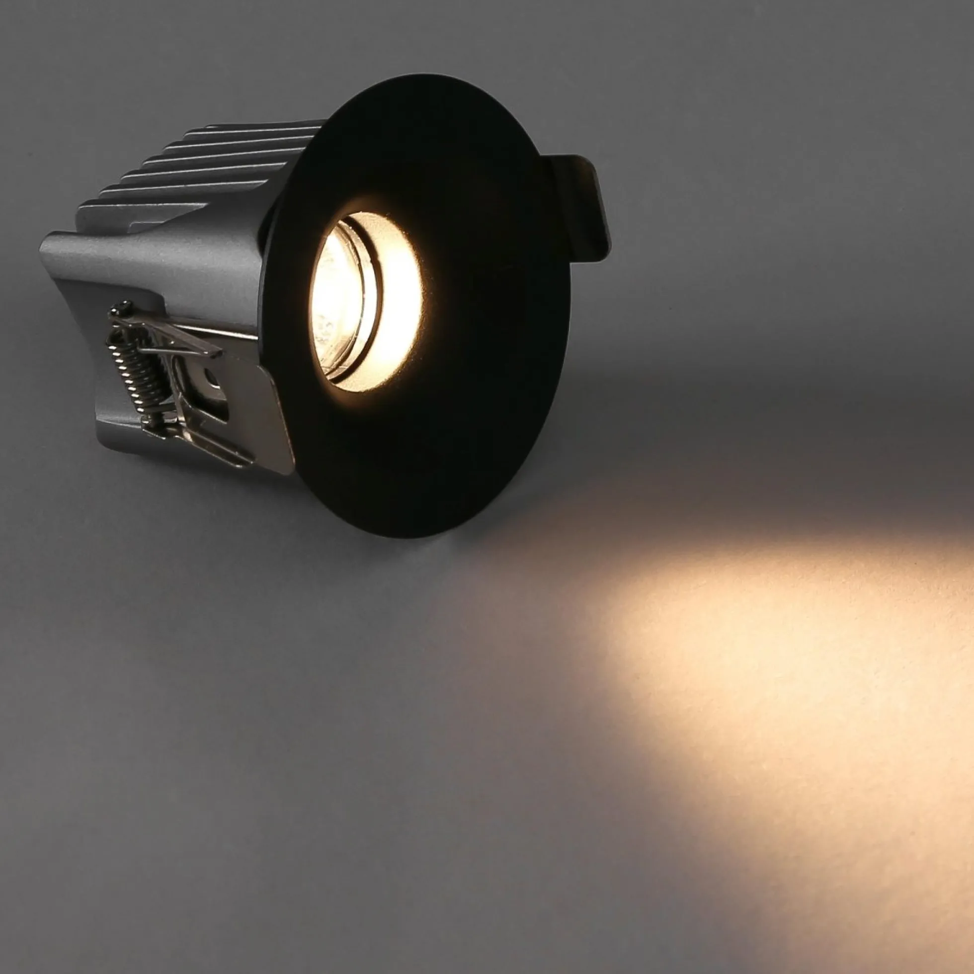 Downlight LED exterior 6W - CCT - Chip OSRAM - Driver PHILIPS - Corte Ø 55mm - IP54
