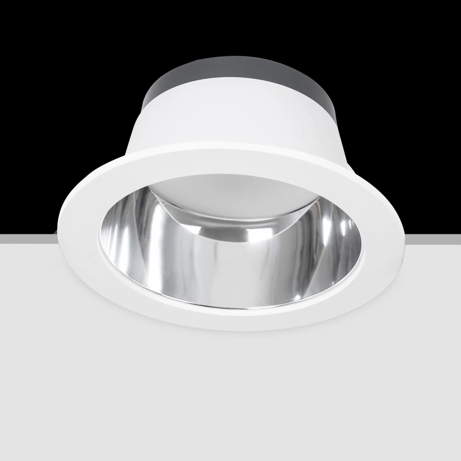 Downlight LED IP44 potencia ajustable 20W/25W/30W - CCT - 100lm/W - Corte Ø 200mm