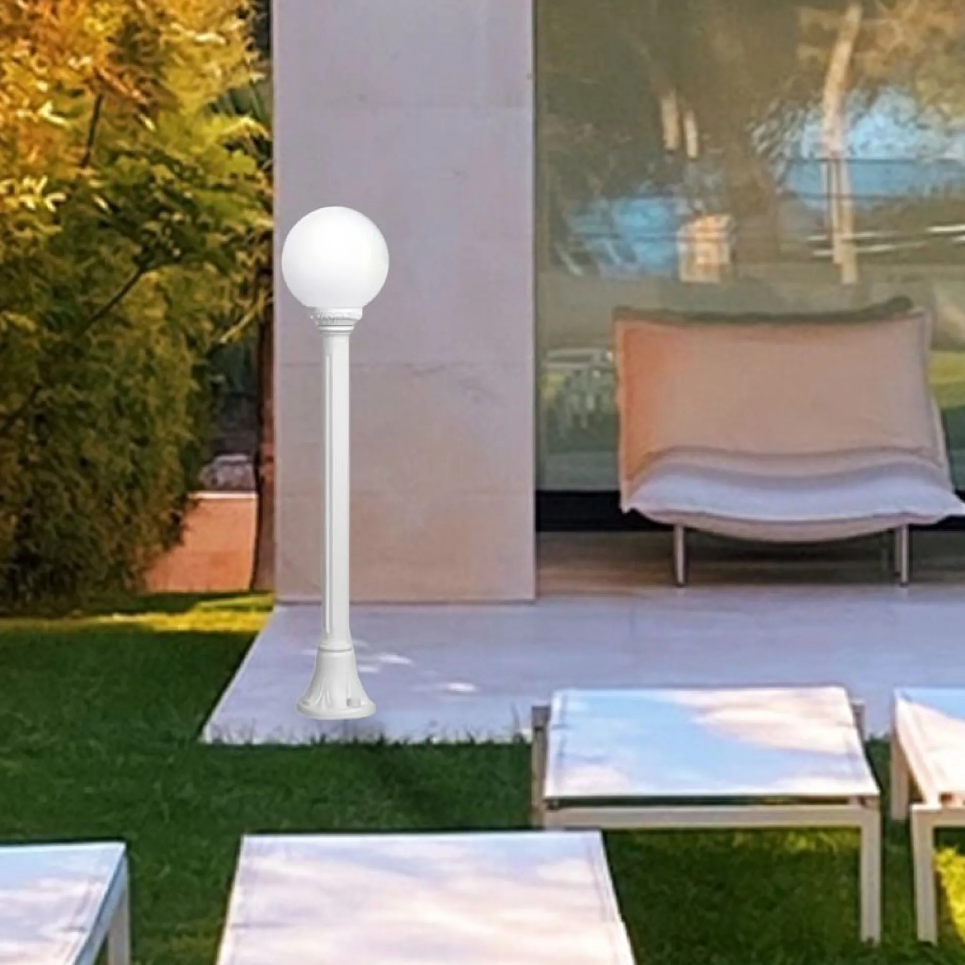 Farola exterior Fumagalli LED "GLOBO MIZAR/G250" 8.5W E27 - CCT