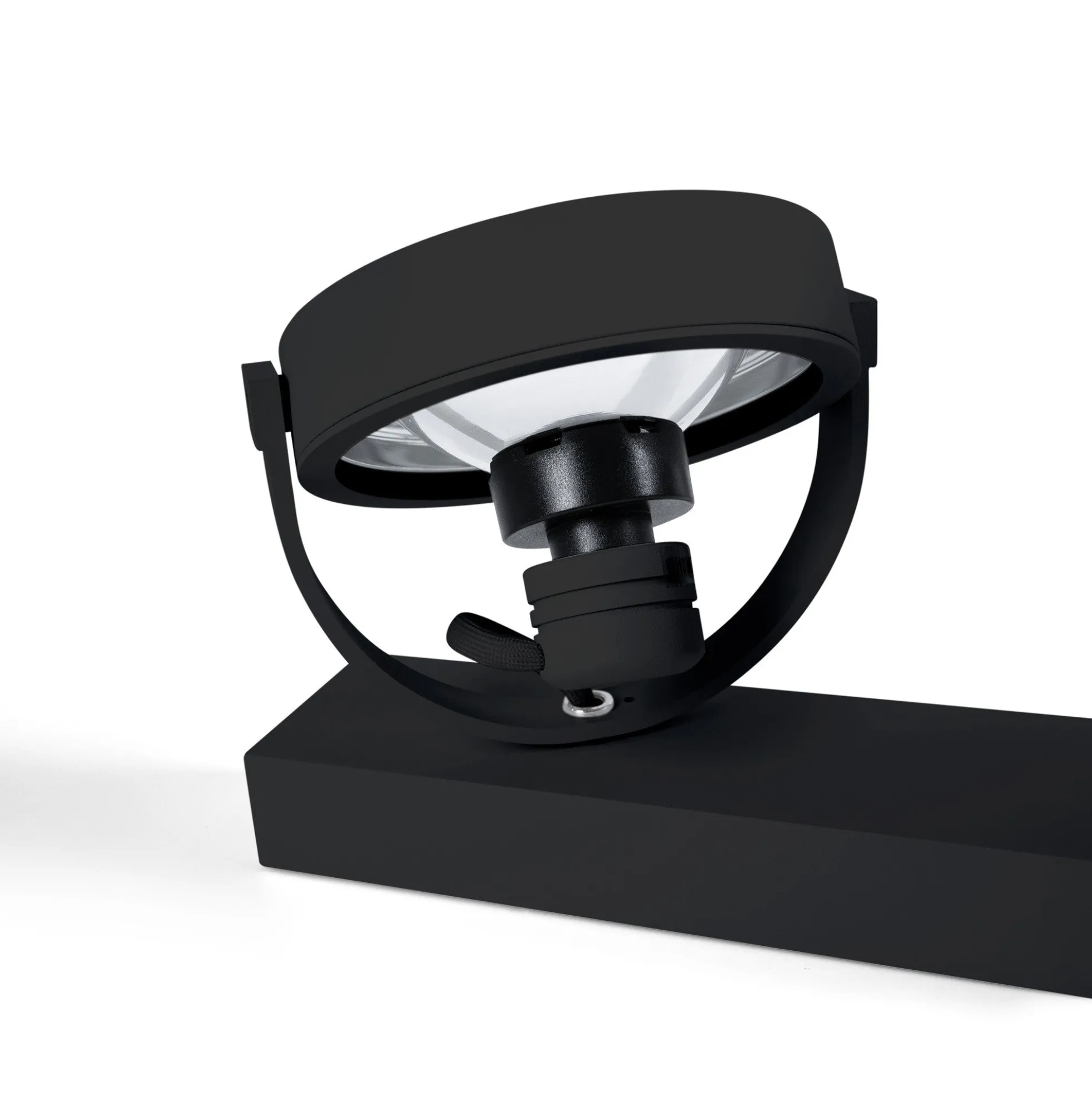 Foco de techo doble orientable "IRIS" + 2 bombillas AR111 GU10