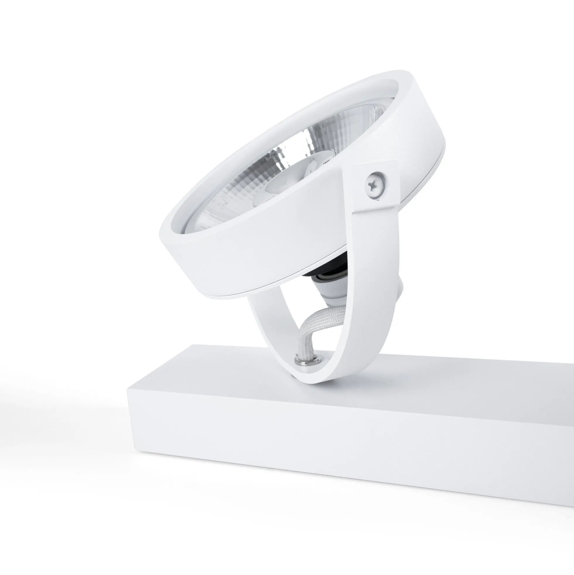 Foco de techo doble orientable "IRIS" + 2 bombillas AR111 GU10