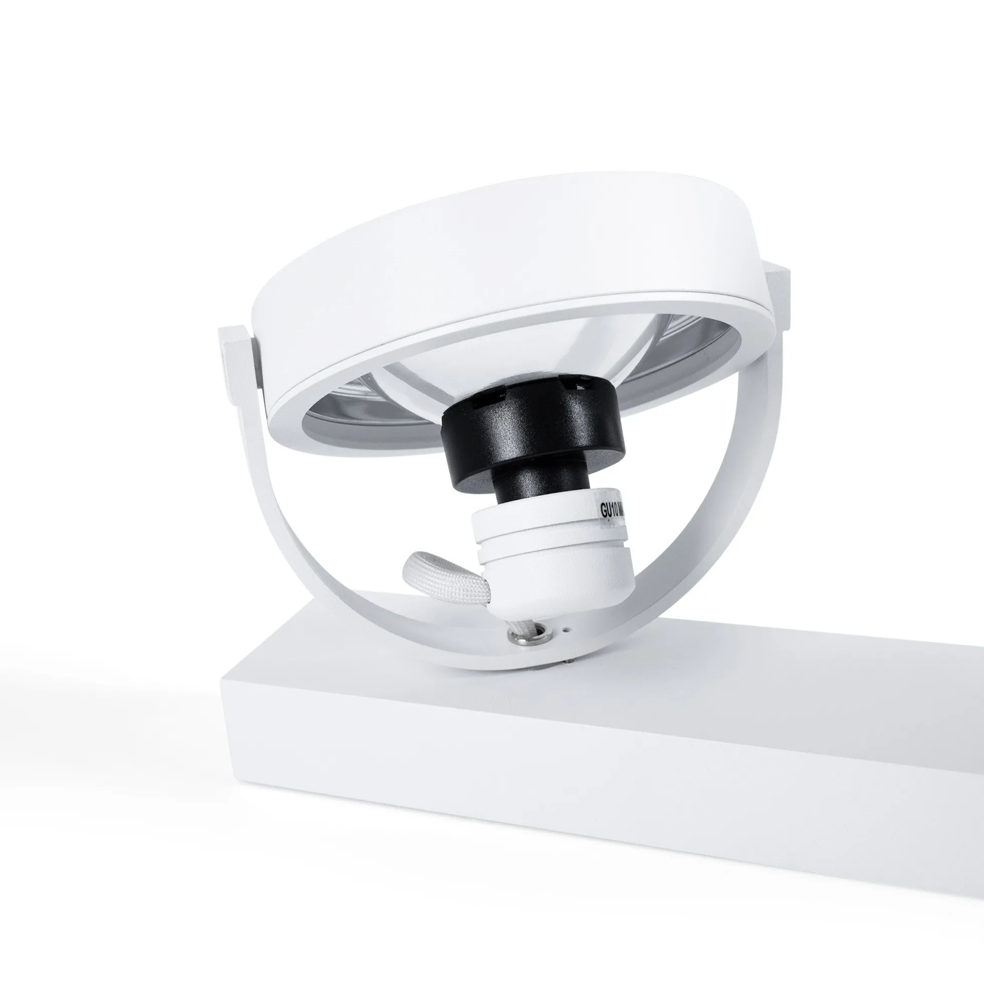 Foco de techo doble orientable "IRIS" + 2 bombillas AR111 GU10