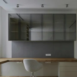 Foco de techo orientable