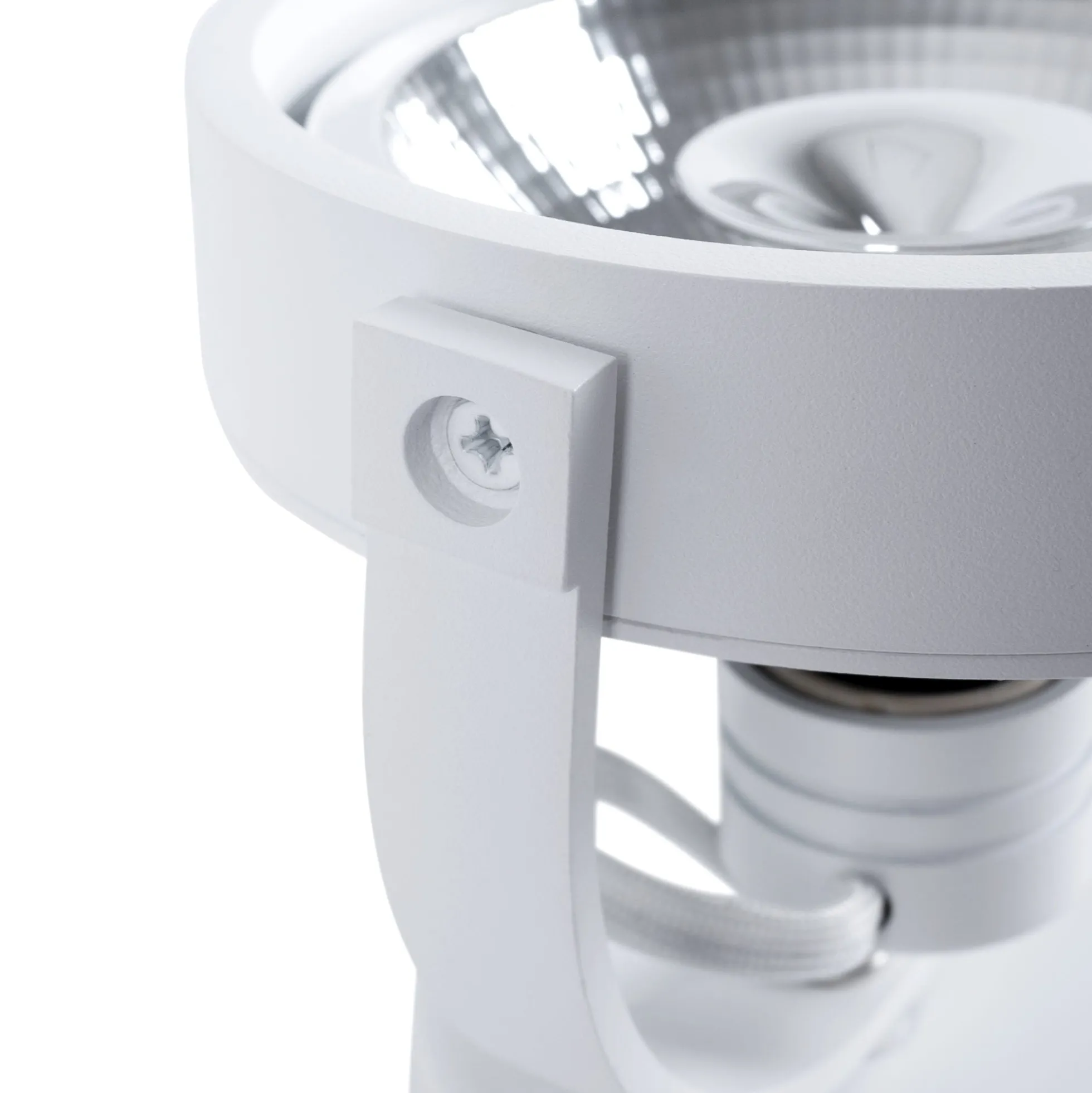 Foco de techo orientable "IRIS" + Bombilla AR111 GU10