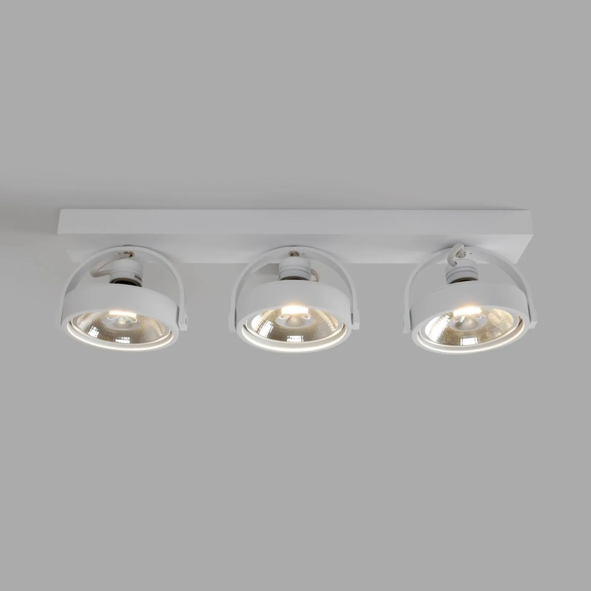 Foco de techo triple orientable "IRIS" + 3 bombillas AR111 GU10