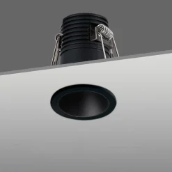 Foco LED empotrable - Chip Cree - Bajo UGR - 2700K - 3W