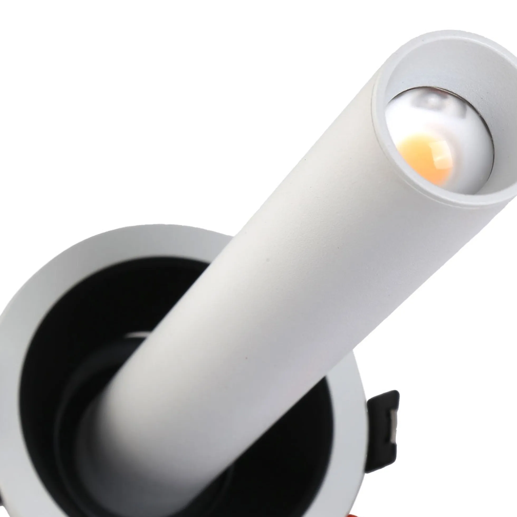Foco LED empotrable orientable "ALAI" - Zoom - 200mm - 2800K - LED COB - chip Cree - 7W