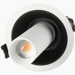 Foco LED empotrable orientable 