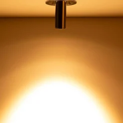 Foco LED empotrable orientable 