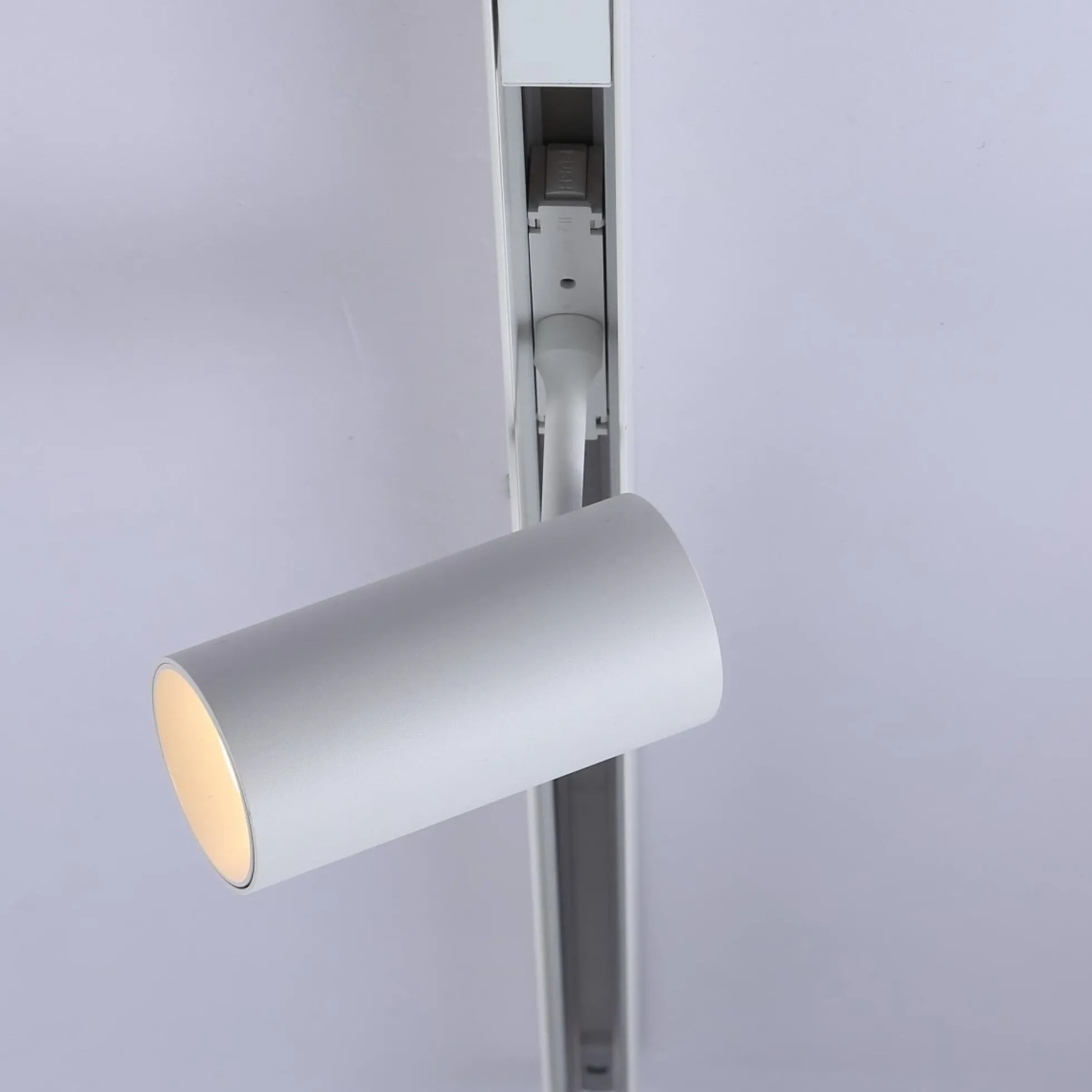 Foco LED para carril magnético 48V - 18W