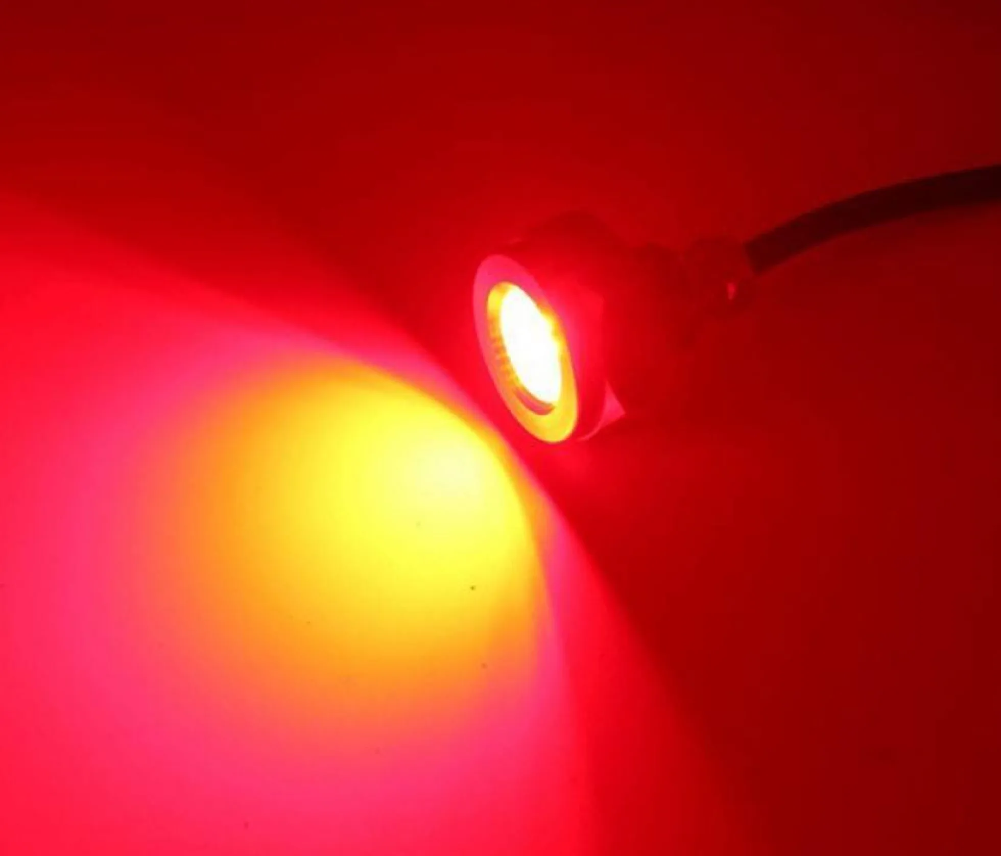 Foco LED sumergible RGB para embarcaciones 12V - 27W - Empotrable en tapón de drenaje