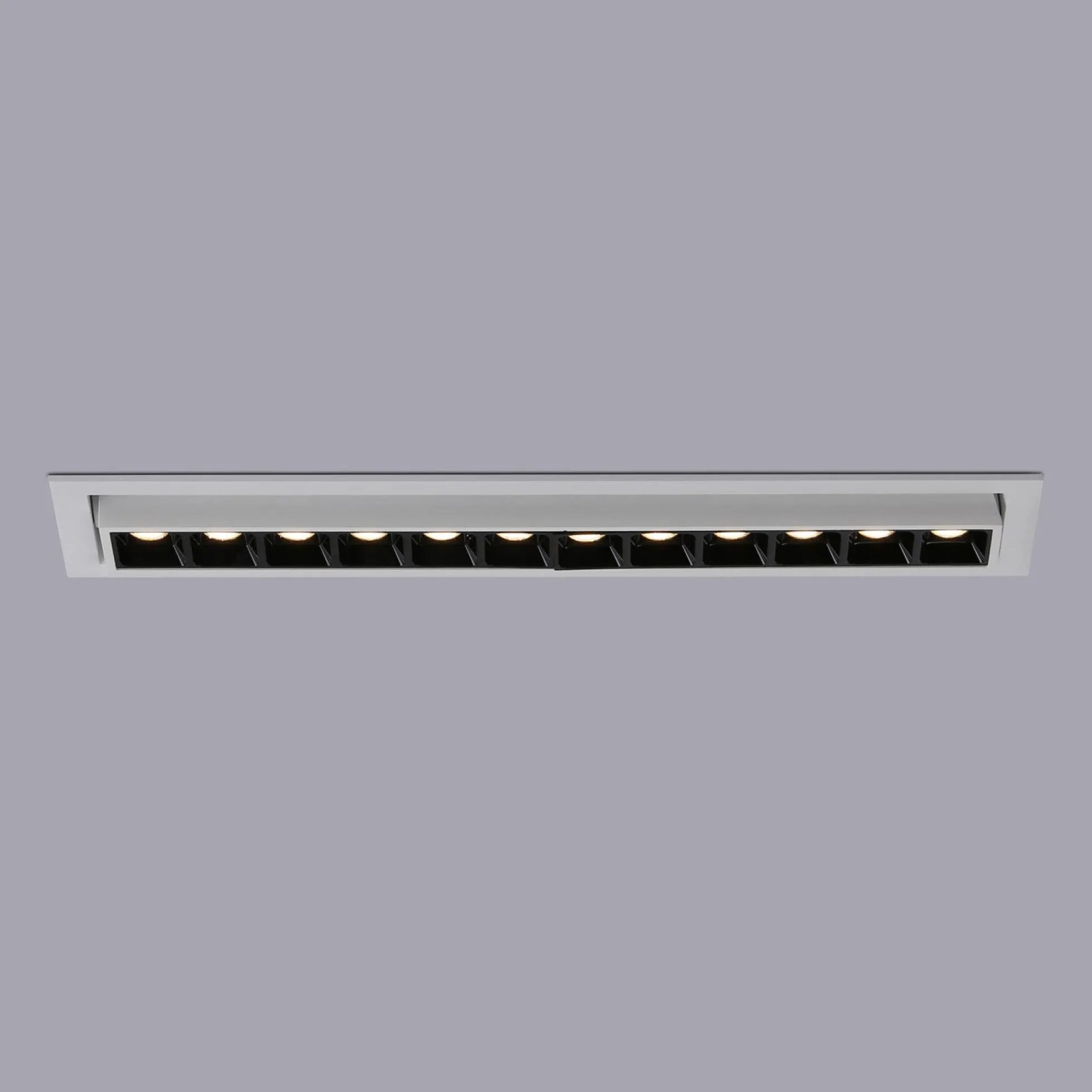 Foco lineal LED empotrable 20W - Orientable - UGR18 - CRI90 - Chip OSRAM - 2800K