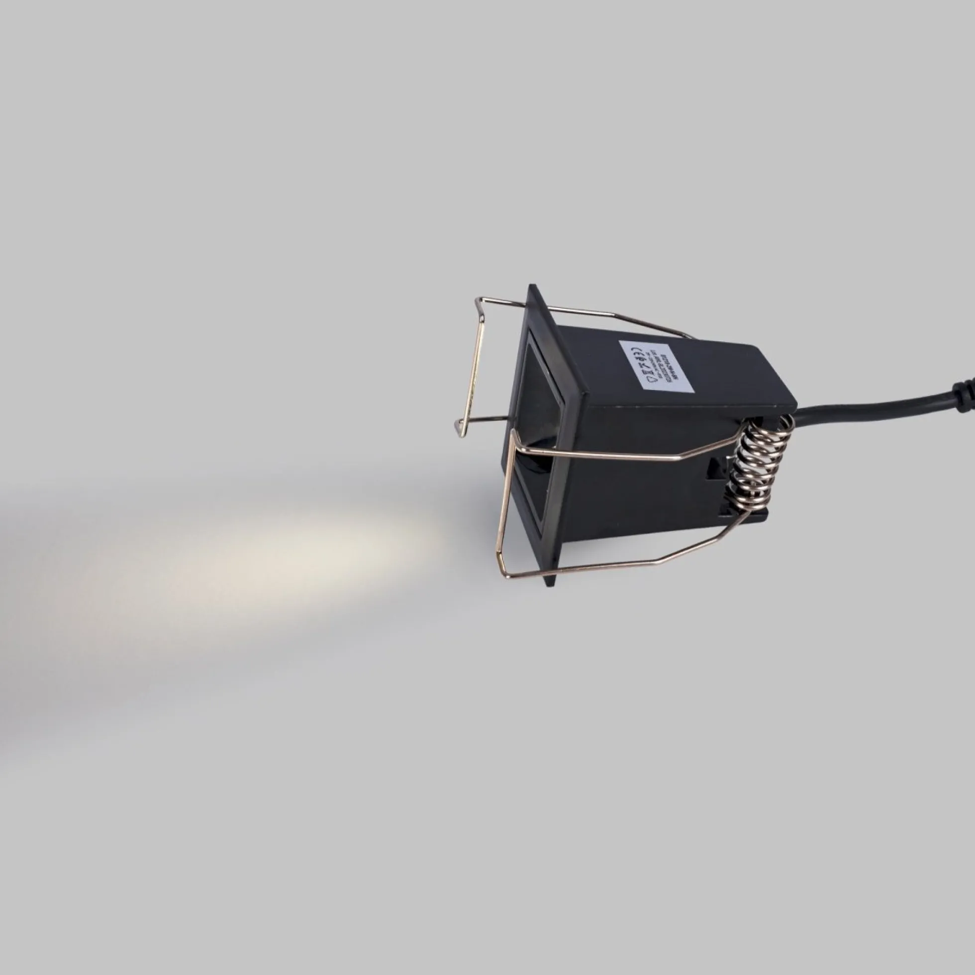 Foco lineal LED empotrable 2W - UGR18 - CRI90 - Chip OSRAM