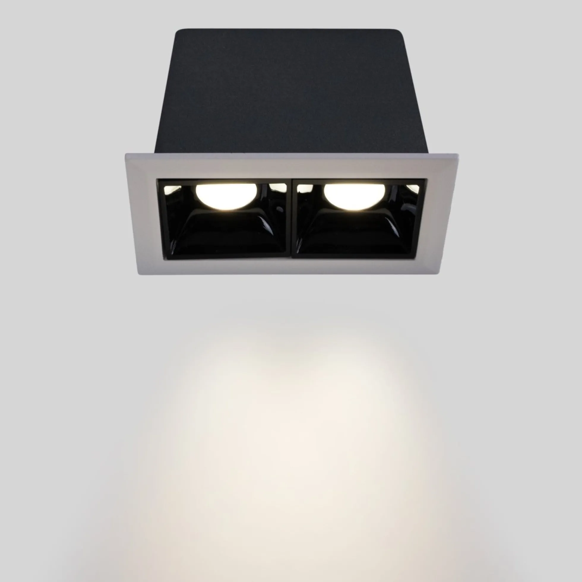 Foco lineal LED empotrable 4W - UGR18 - CRI90 - Chip OSRAM