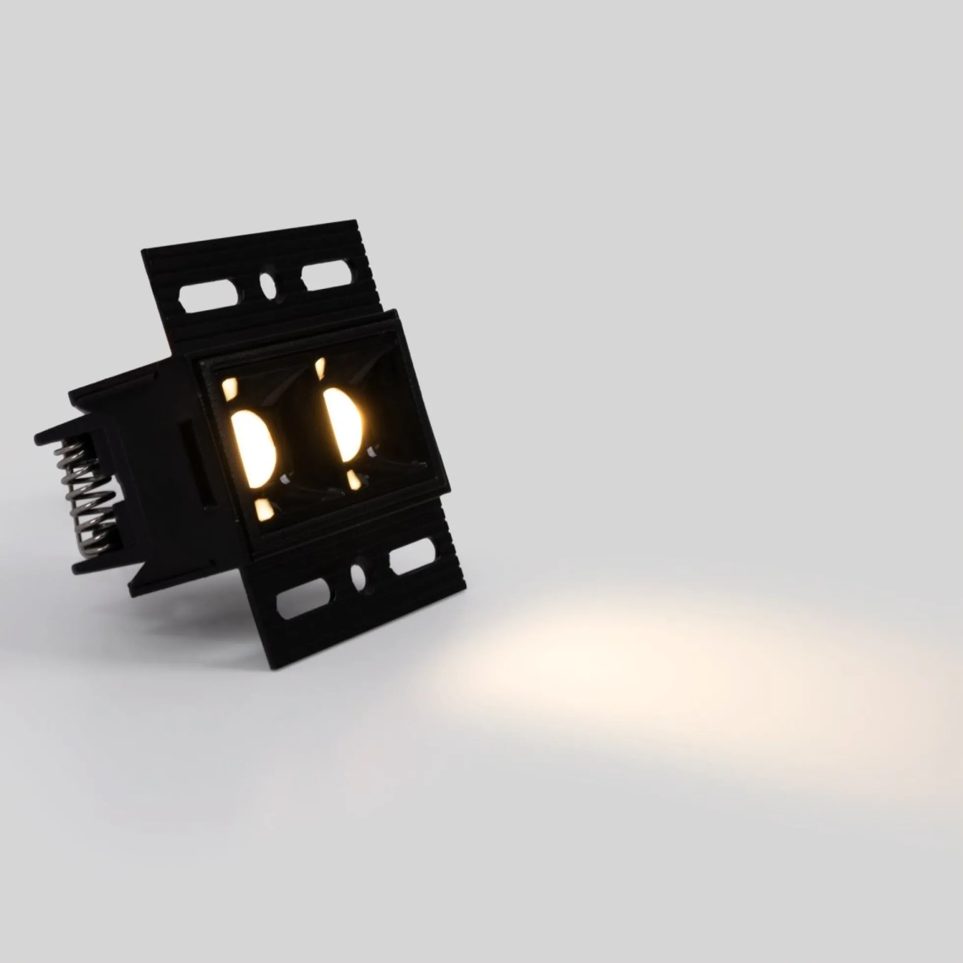 Foco lineal LED trimless / integración - 4W - UGR18 - CRI90