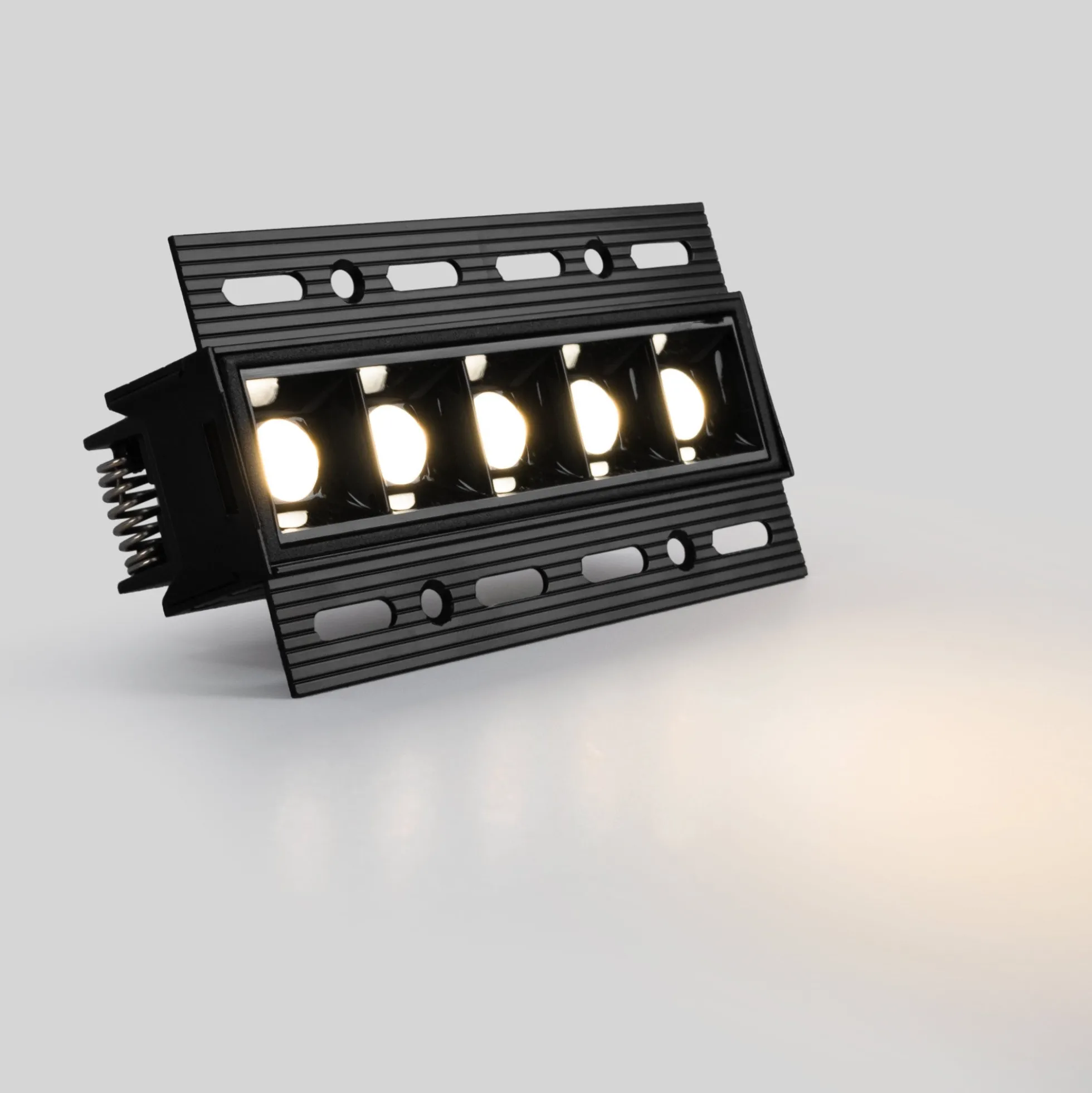 Foco lineal LED trimless / integración - 12W - UGR18 - CRI90