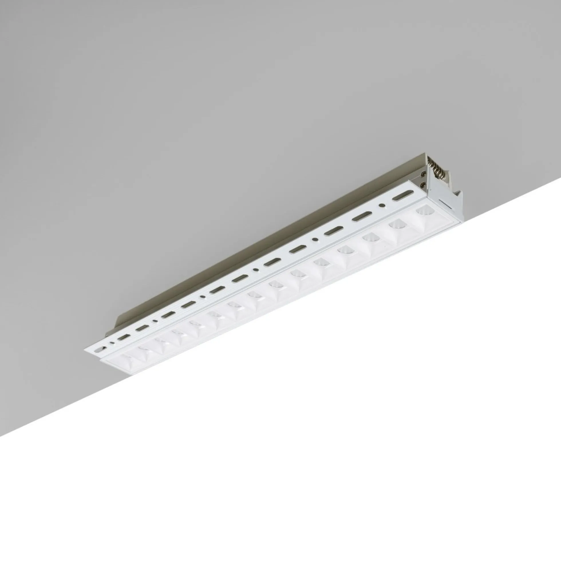 Foco lineal LED trimless / integración - 30W - UGR18 - CRI90