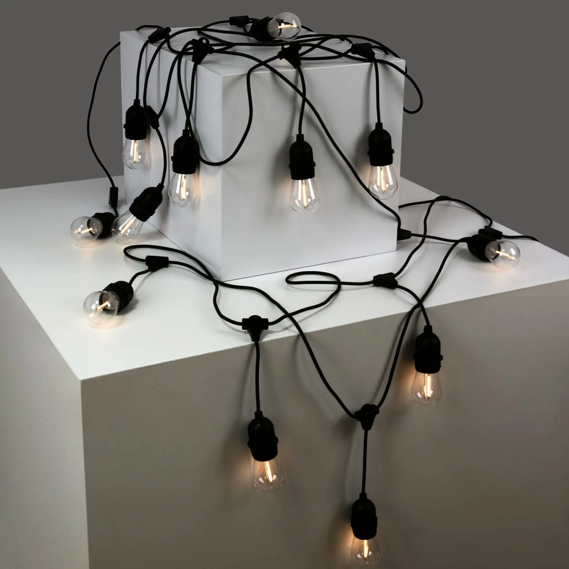 Guirnalda solar exterior - 15 Bombillas LED filamento E27 - IP44 - 10 metros