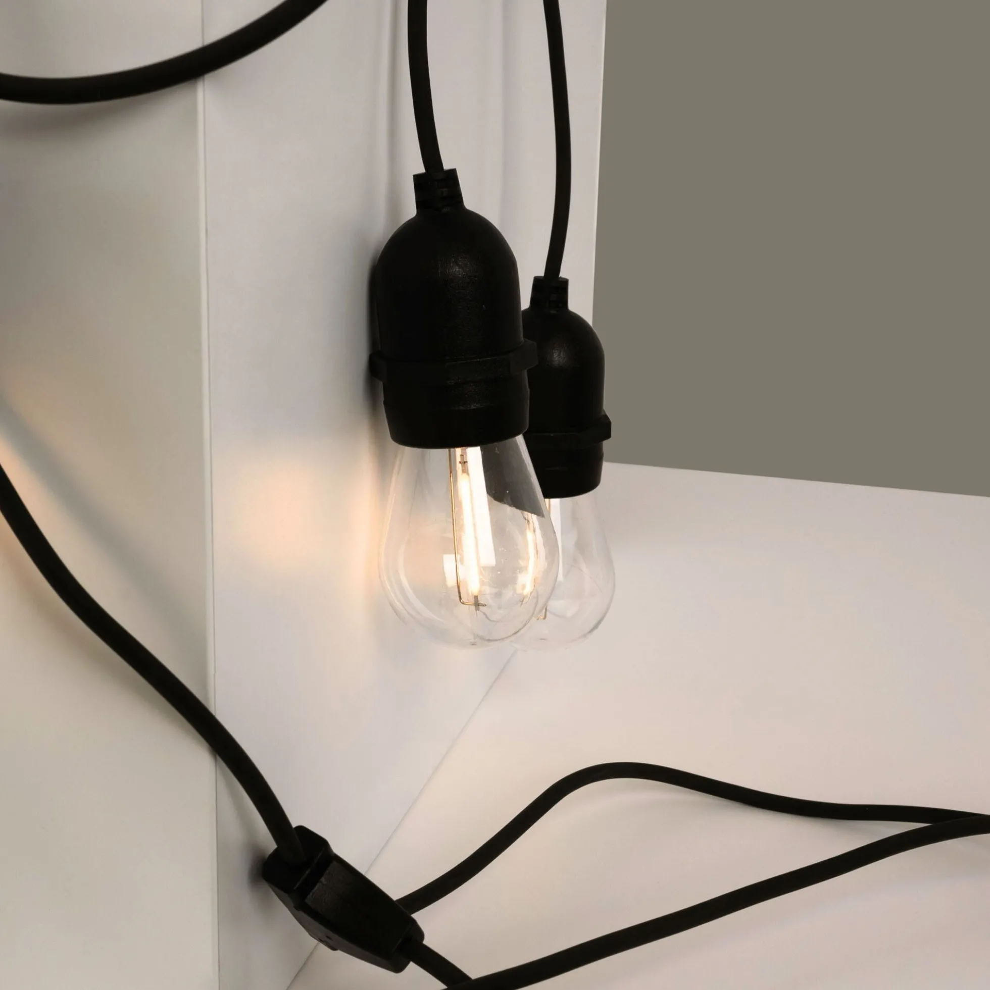 Guirnalda solar exterior - 15 Bombillas LED filamento E27 - IP44 - 10 metros