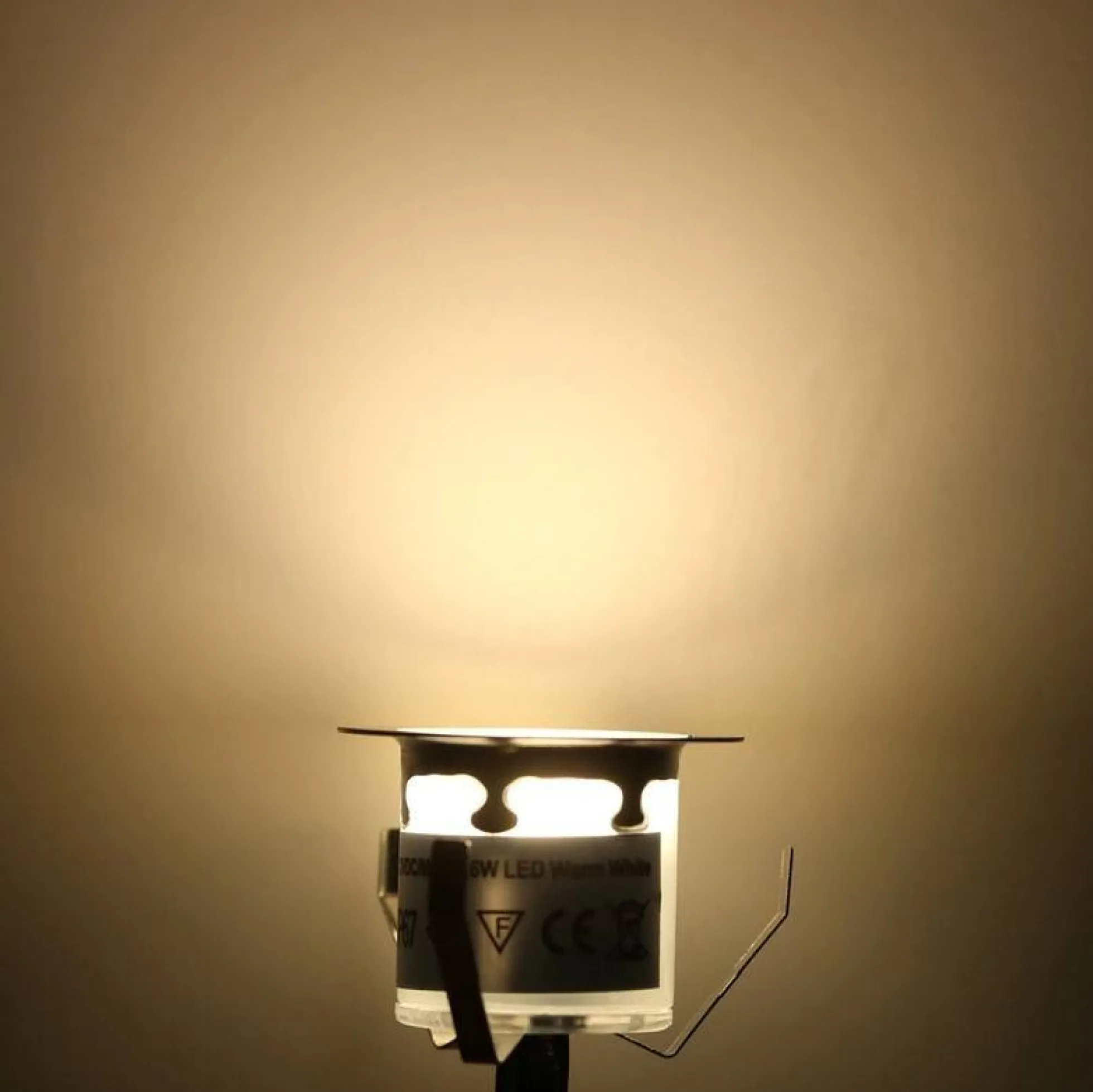 Kit 6 focos LED empotrables en suelo 0,3W 12V-DC IP67