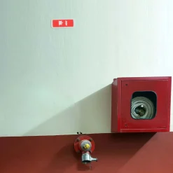 KIT Pictograma autoadhesivo "Boca de incendio" + Luz de emergencia 3W