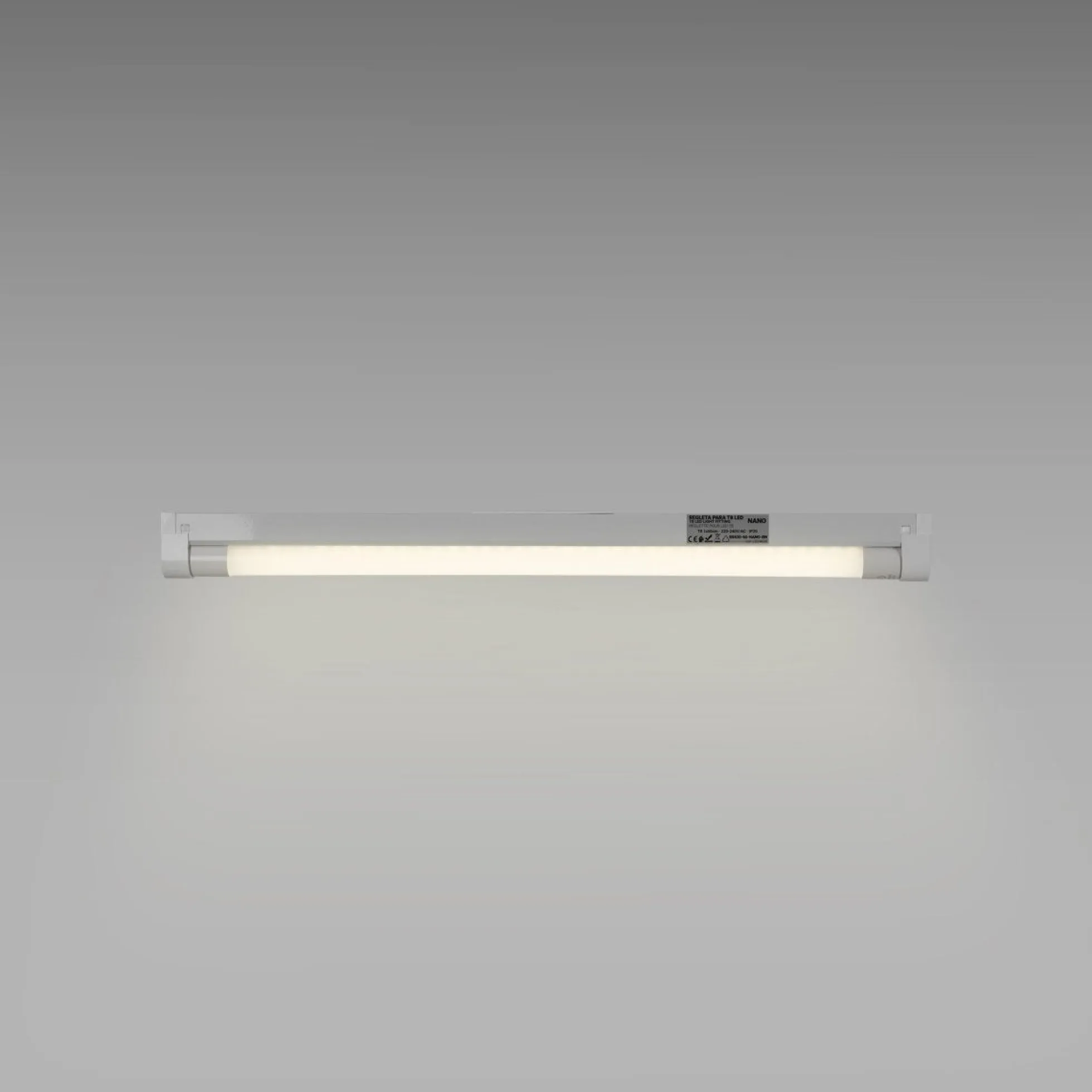 Kit regleta portatubos + tubo LED T8 - 9W - 60cm